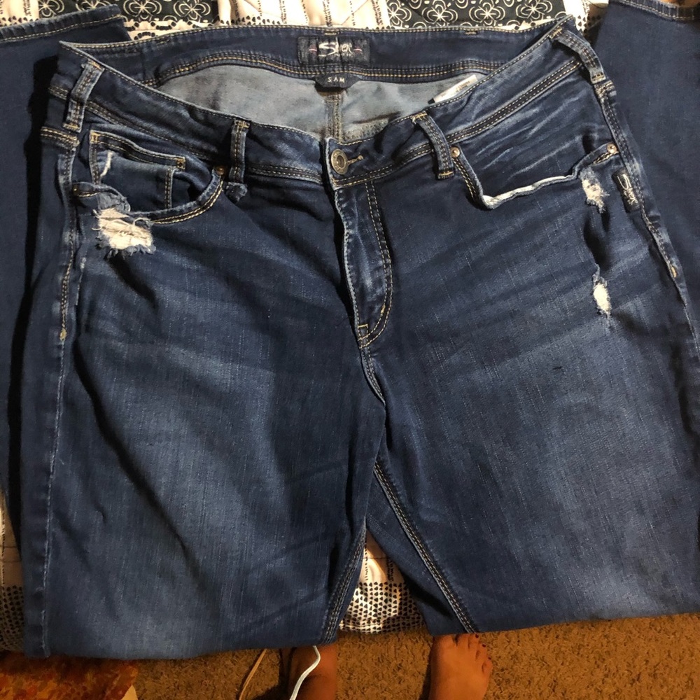 Women’s Silver Brand ankle jeans